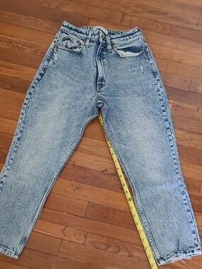 Abercrombie & Fitch Black High-Rise Mom Jeans 25/0